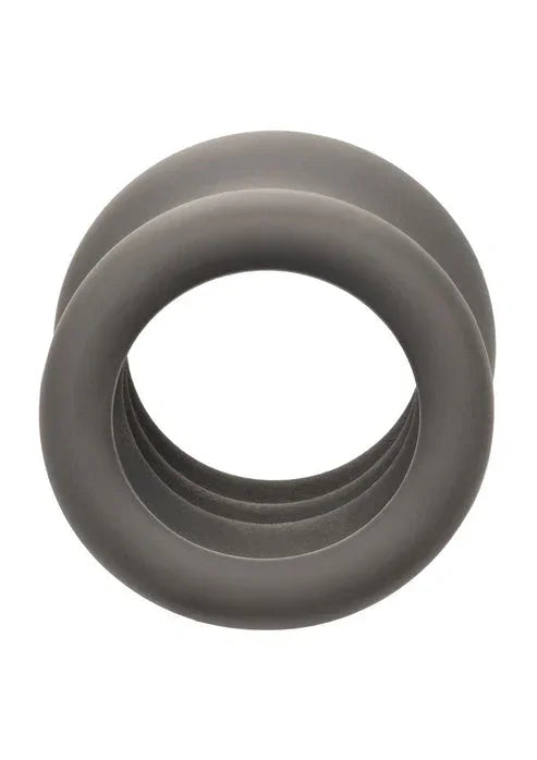 Bestel: Alpha Scrotum Stretching Ring by CalExotics - bij Happytoys.nl, happytoys.be, Happytoys.ae: erotische sex webshop | liever Happy dan Easy ⭐⭐⭐⭐⭐