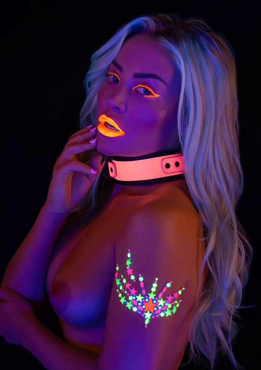 Bestel: Collar and Chain Leash - bij Happytoys: de erotische sex webshop | liever Happy dan Easy ⭐⭐⭐⭐⭐