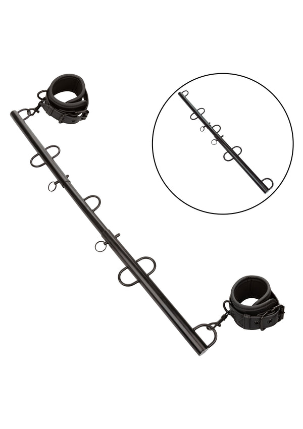 Bestel: Spreader Bar with Cuffs by CalExotics Nocturnal - bij Happytoys.nl, happytoys.be, Happytoys.ae: erotische sex webshop | liever Happy dan Easy ⭐⭐⭐⭐⭐