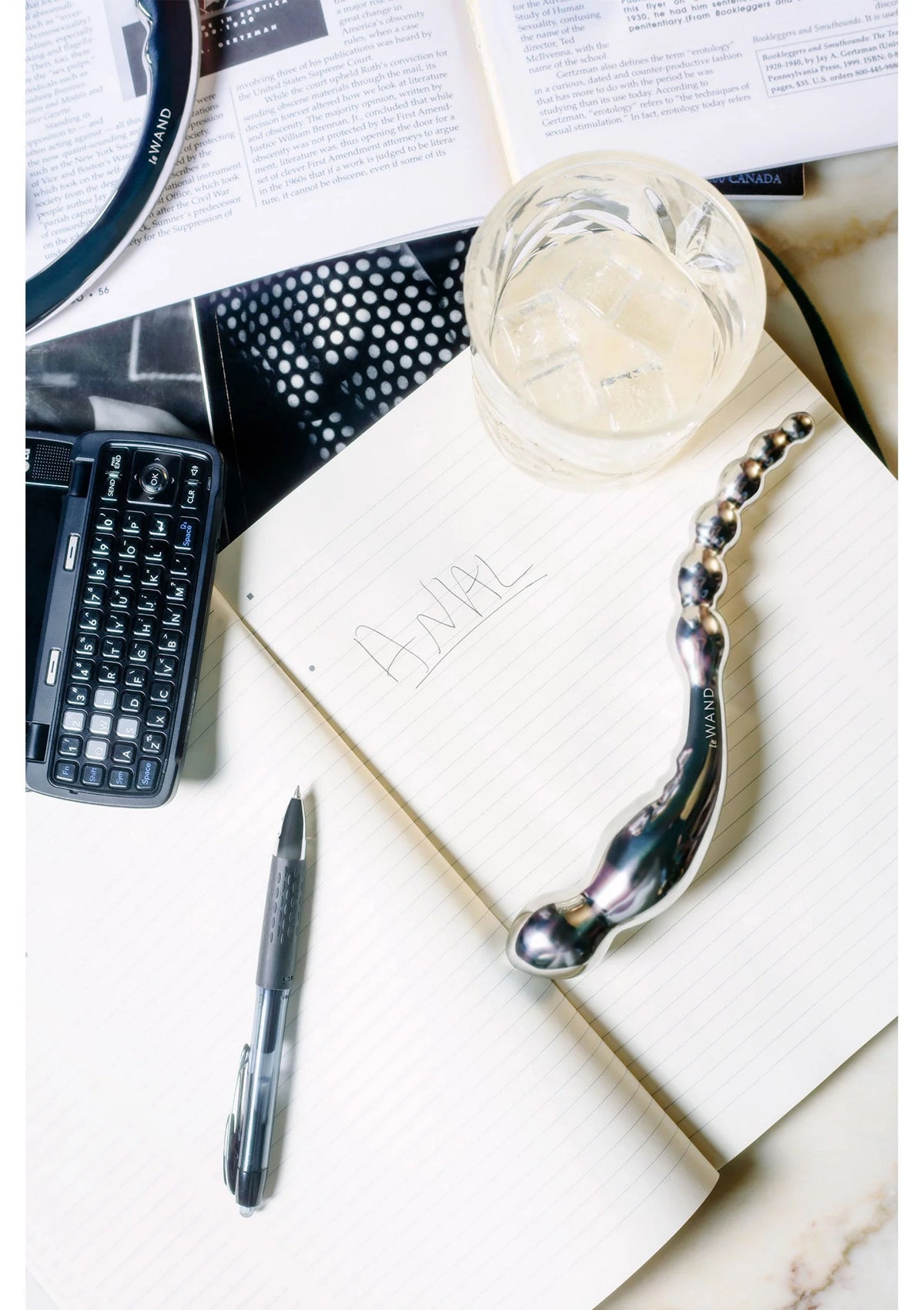 Bestel: Chrome Swerve by LeWand - bij Happytoys.nl, happytoys.be, Happytoys.ae: erotische sex webshop | liever Happy dan Easy ⭐⭐⭐⭐⭐
