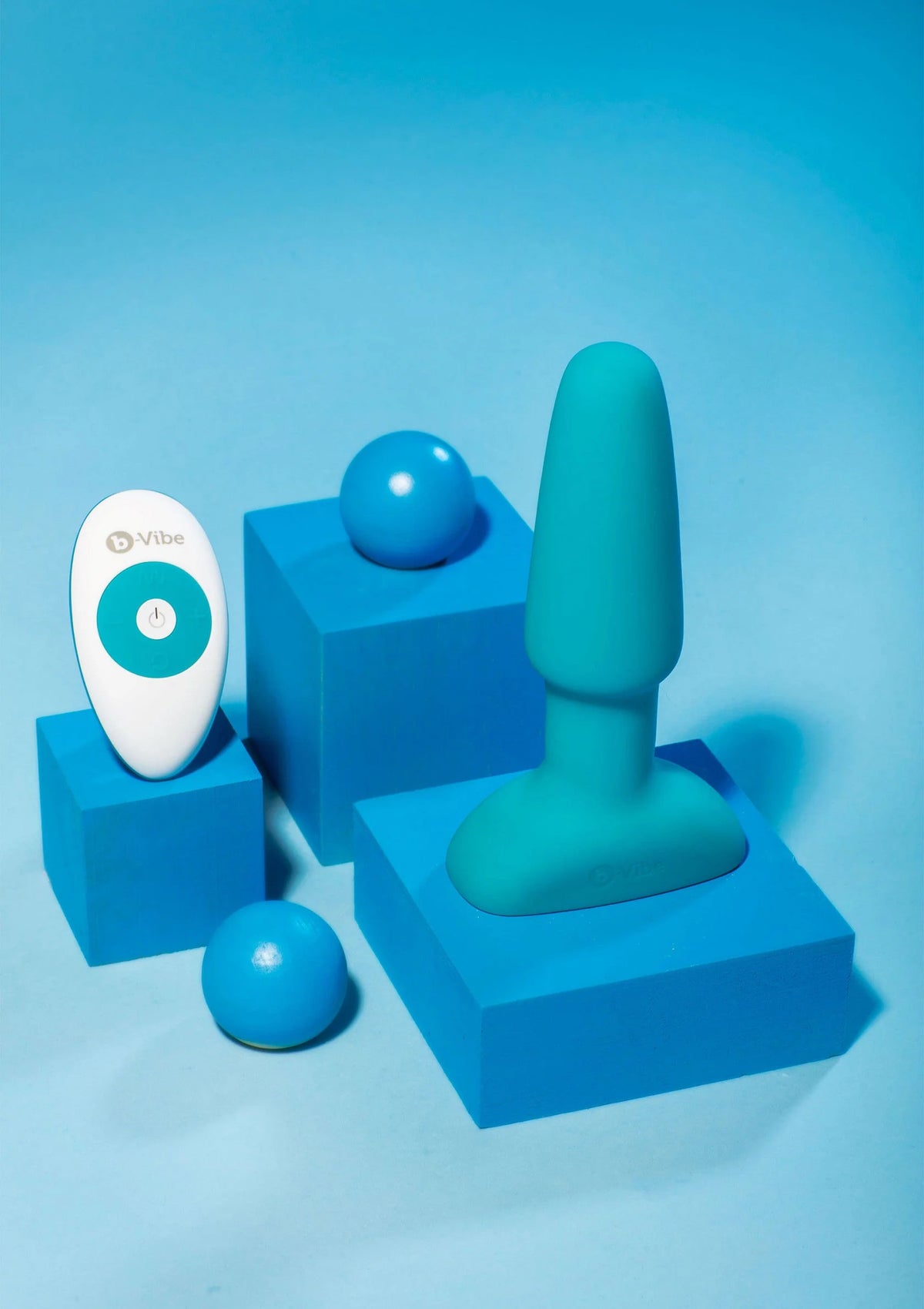 Bestel: Rimming Plug 2 with remote control by B - Vibe - bij Happytoys.nl, happytoys.be, Happytoys.ae: erotische sex webshop | liever Happy dan Easy ⭐⭐⭐⭐⭐