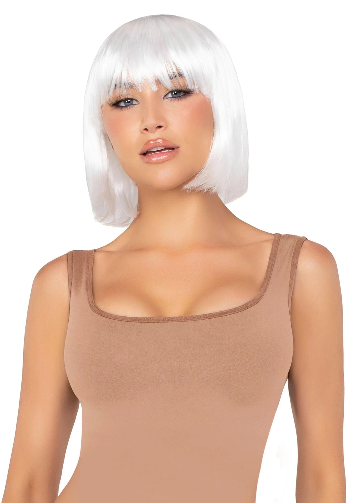 Bestel: Pearl Short Natural Bob Wig (white) by Leg Avenue - bij Happytoys.nl, happytoys.be, Happytoys.ae: erotische sex webshop | liever Happy dan Easy ⭐⭐⭐⭐⭐ - Default Title - 82097 - WHITE - O/S