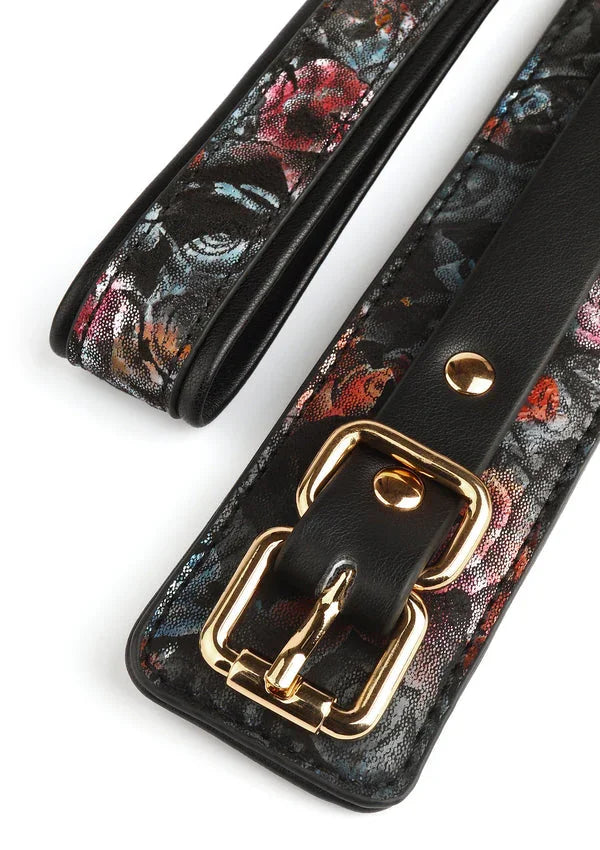 Bestel: Floral Jacquard Collar & Leash by Geisha - bij Happytoys.nl, happytoys.be, Happytoys.ae: erotische sex webshop | liever Happy dan Easy ⭐⭐⭐⭐⭐
