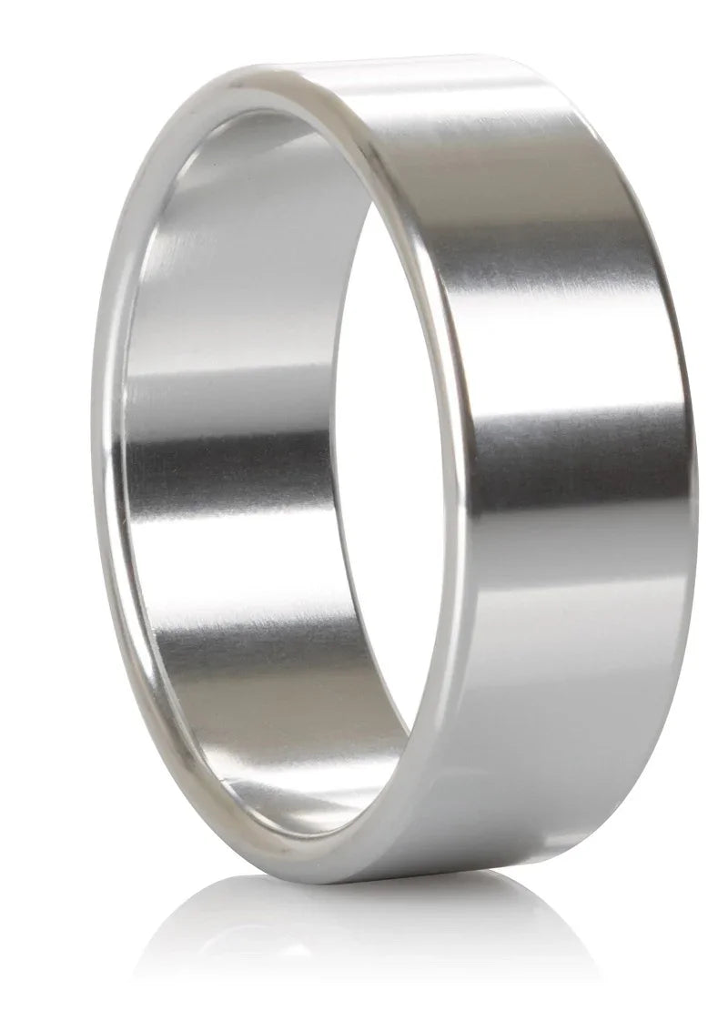 Bestel: Alloy Metallic Ring - Extra Large by CalExotics - bij Happytoys.nl, happytoys.be, Happytoys.ae: erotische sex webshop | liever Happy dan Easy βββββ