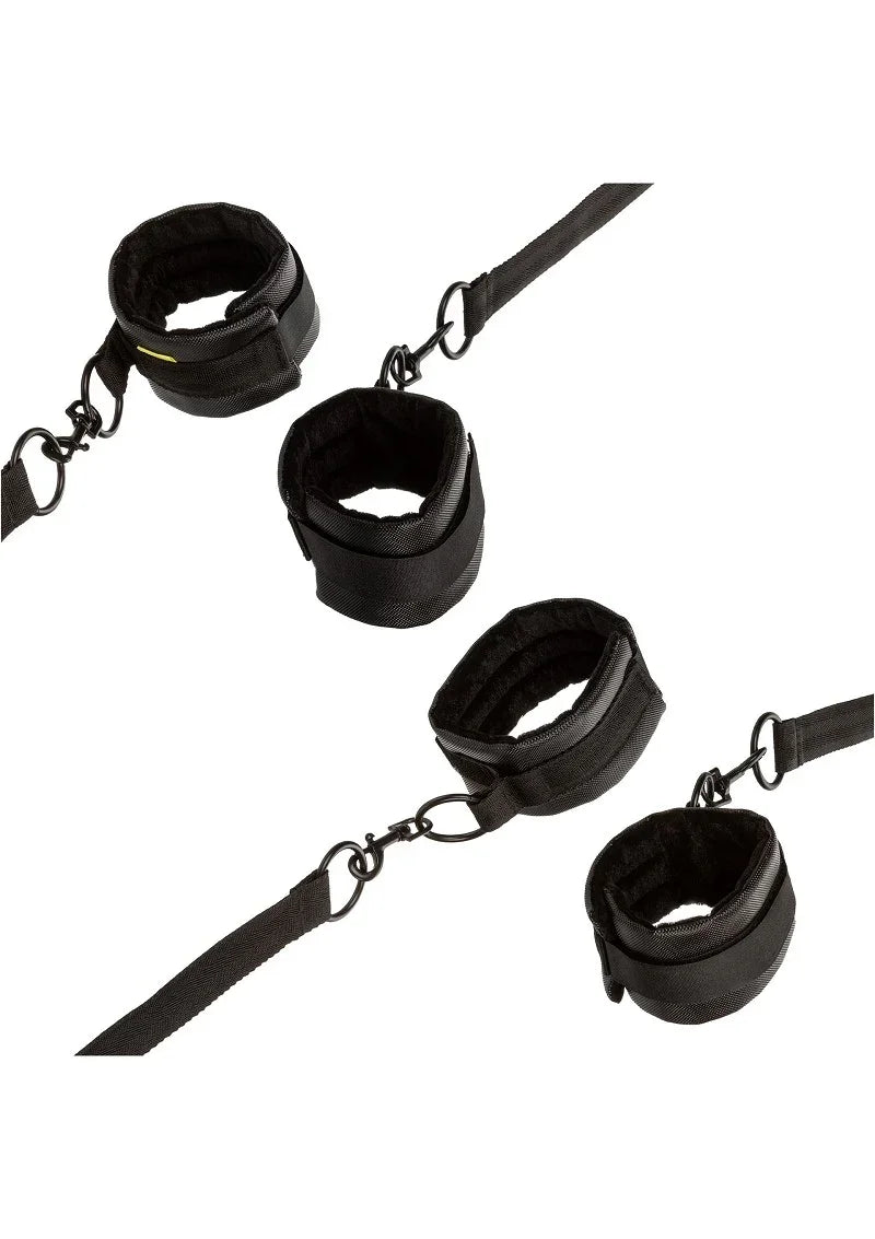 Bestel: Boundless Bed Restraint by CalExotics - bij Happytoys.nl, happytoys.be, Happytoys.ae: erotische sex webshop | liever Happy dan Easy ⭐⭐⭐⭐⭐