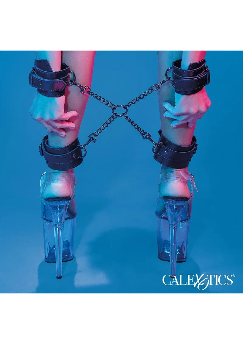 Euphoria Collection Hog Tie by CalExotics - Happytoys Sexshop: Toys for Feeling Happy & Easy 😊 - Discreet geleverd