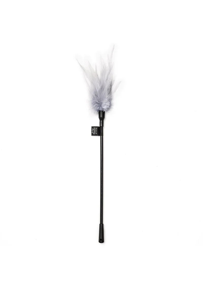 Bestel: Tease Feather Tickler by Fifty Shades of Grey - bij Happytoys.nl, happytoys.be, Happytoys.ae: erotische sex webshop | liever Happy dan Easy βββββ