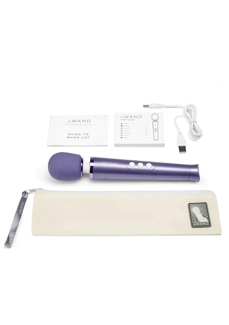 Petite Rechargeable (violet) by Le Wand - Happytoys Sexshop: Toys for Feeling Happy & Easy 😊 - Discreet geleverd