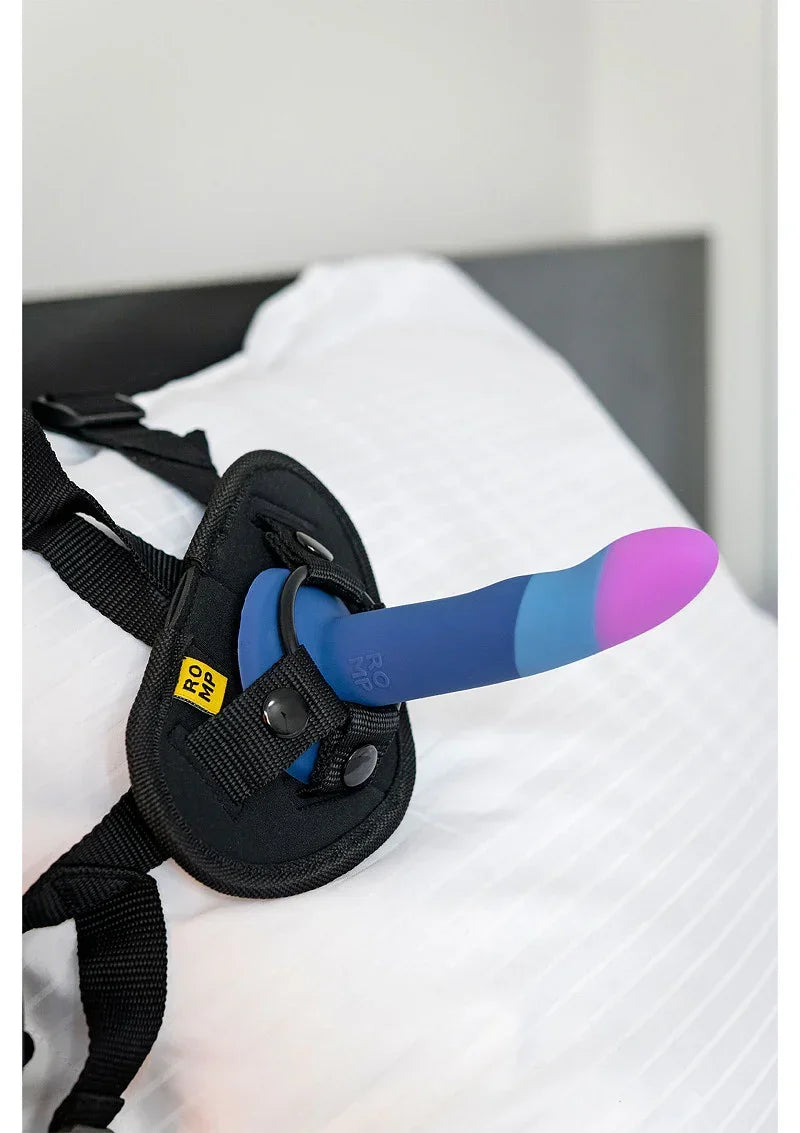 Bestel: Piccolo Pegging Kit by Romp - bij Happytoys.nl, happytoys.be, Happytoys.ae: erotische sex webshop | liever Happy dan Easy ⭐⭐⭐⭐⭐