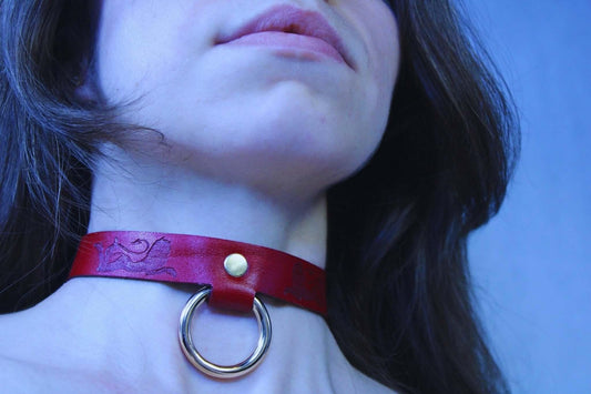 Devil Girl BDSM Collar Design Unique Kinky BDSM Day Collar - Happytoys Sexshop: online sex shop for Feeling Happy & Easy 😊 - Discreet geleverd