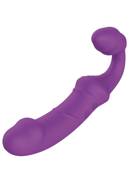Paarse lange vibrerende strap-on met gebogen vorm en reliëf op de schacht.