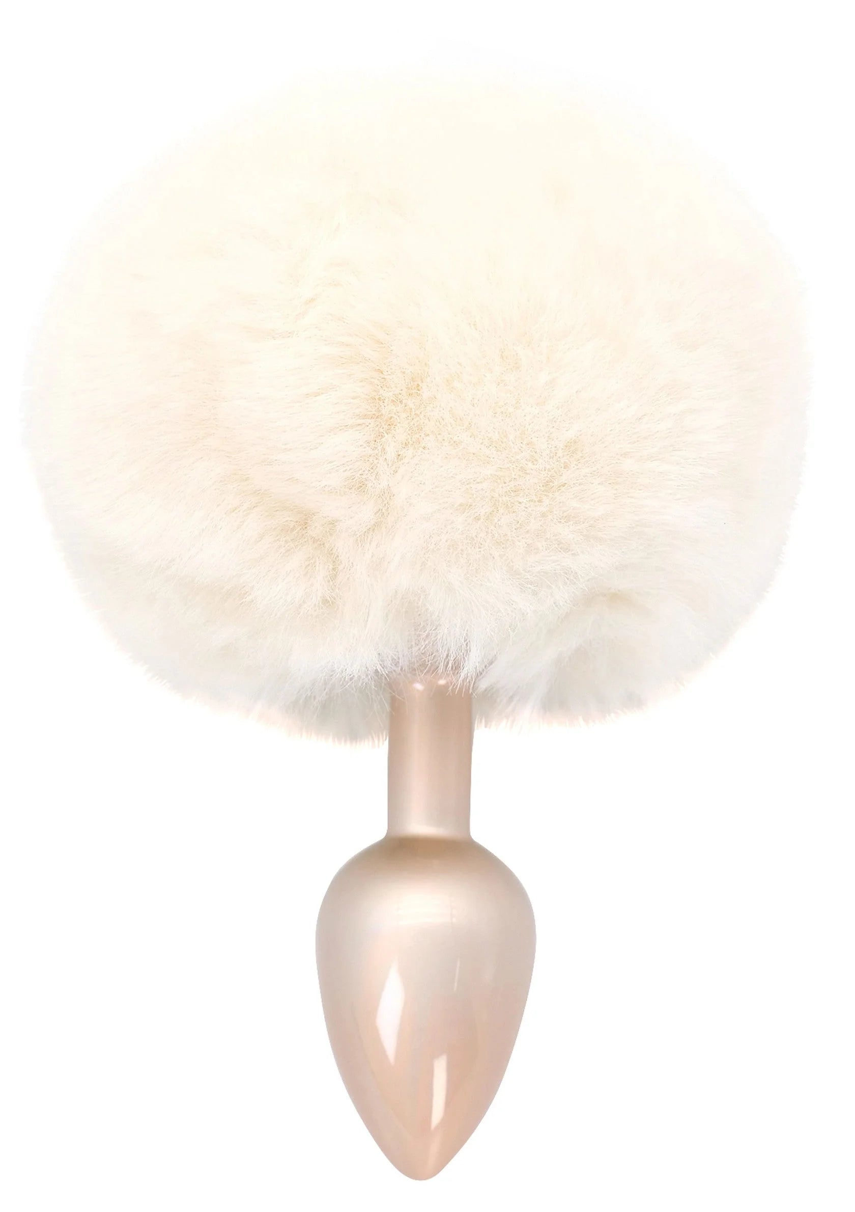 Witte buttplug met ronde konijnenstaartvacht en glanzend roomachtig inzetstuk.
