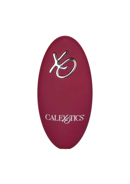 Rode ovale afstandsbediening met CalExotics-logo en knopbediening