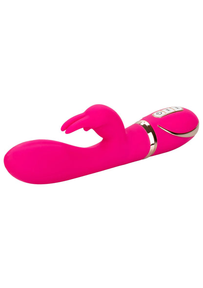 Roze rabbit-vibrator met gebogen vorm en bedieningspaneel, zijdelings