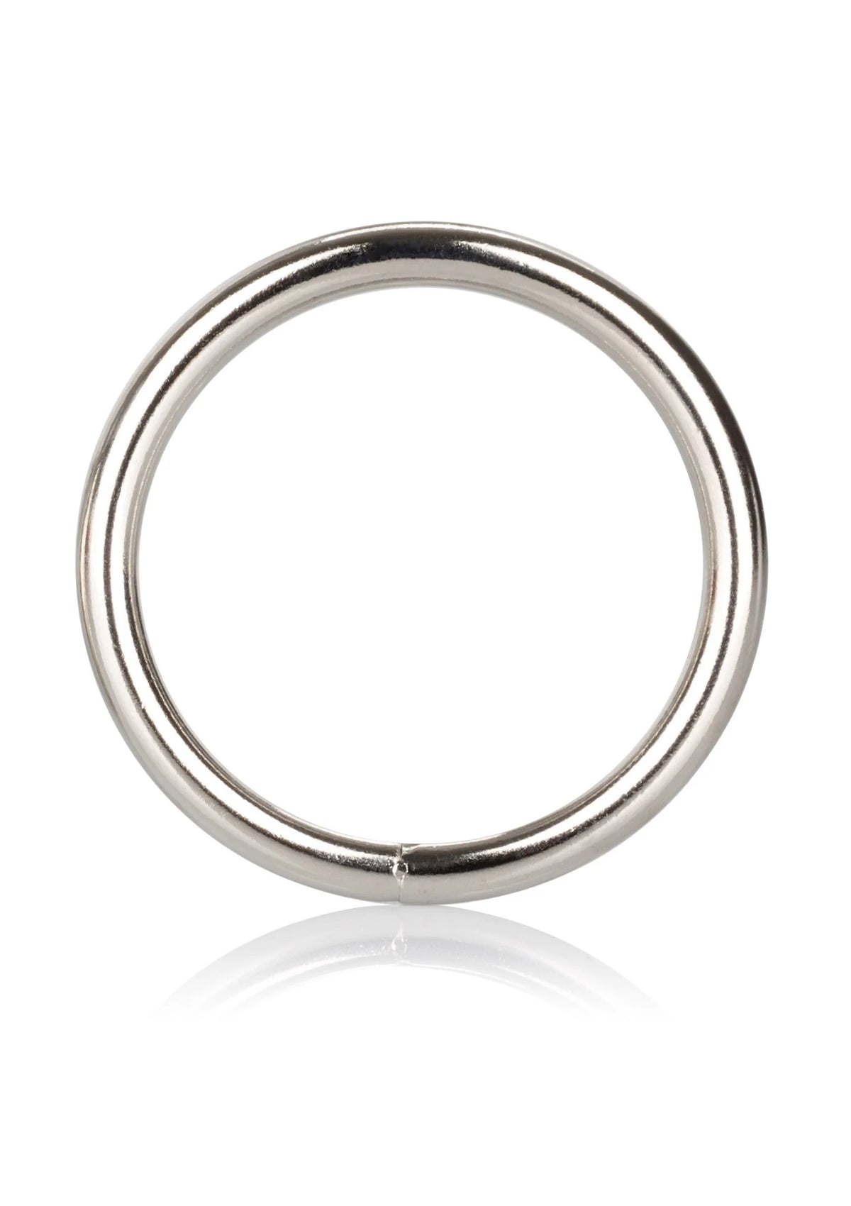 Grote zilveren metalen ring met gladde open cirkelvorm