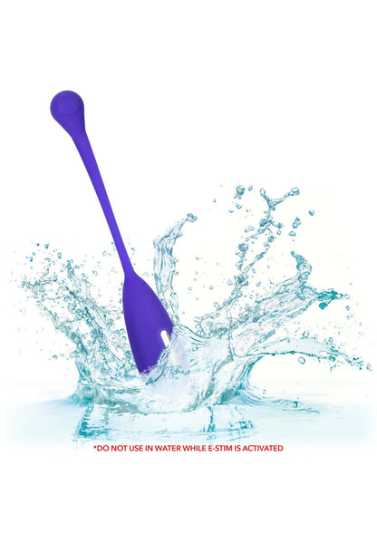 Paarse kegelstimulator met spatwater rond de sonde