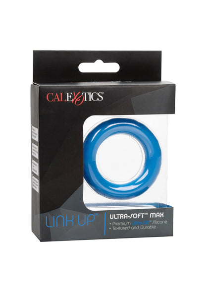 Verpakking met blauwe Ultra-Soft Max cockring van CalExotics