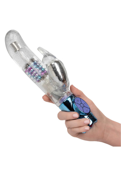 Dubbelvibrator met parelaccenten en ronde bedieningsknop, in de hand gehouden