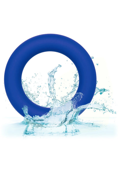 Blauwe siliconen cockring met waterdruppels, afgeronde buitenrand