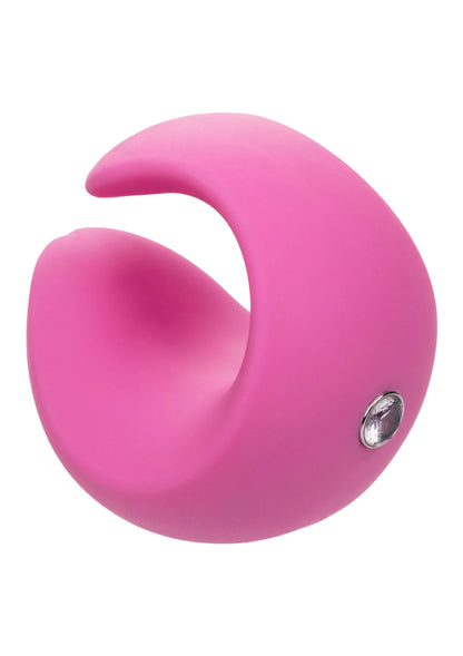 Roze gebogen siliconen vingervibrator met metalen ronde inzet, frontaal weergegeven.