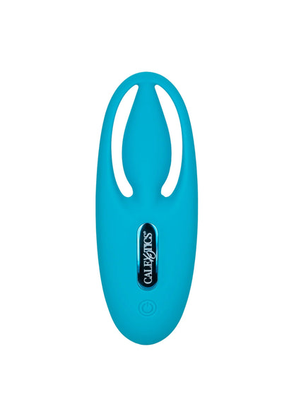 Turquoise CalExotics vibrator met ovale lus boven en bedieningsknoppen op voorzijde