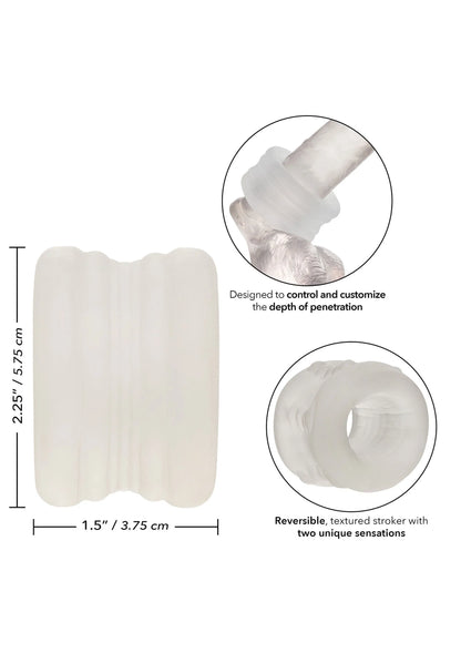 Witte siliconen bumper-stroker ring met afmetingen en reliëfdetail in inzet