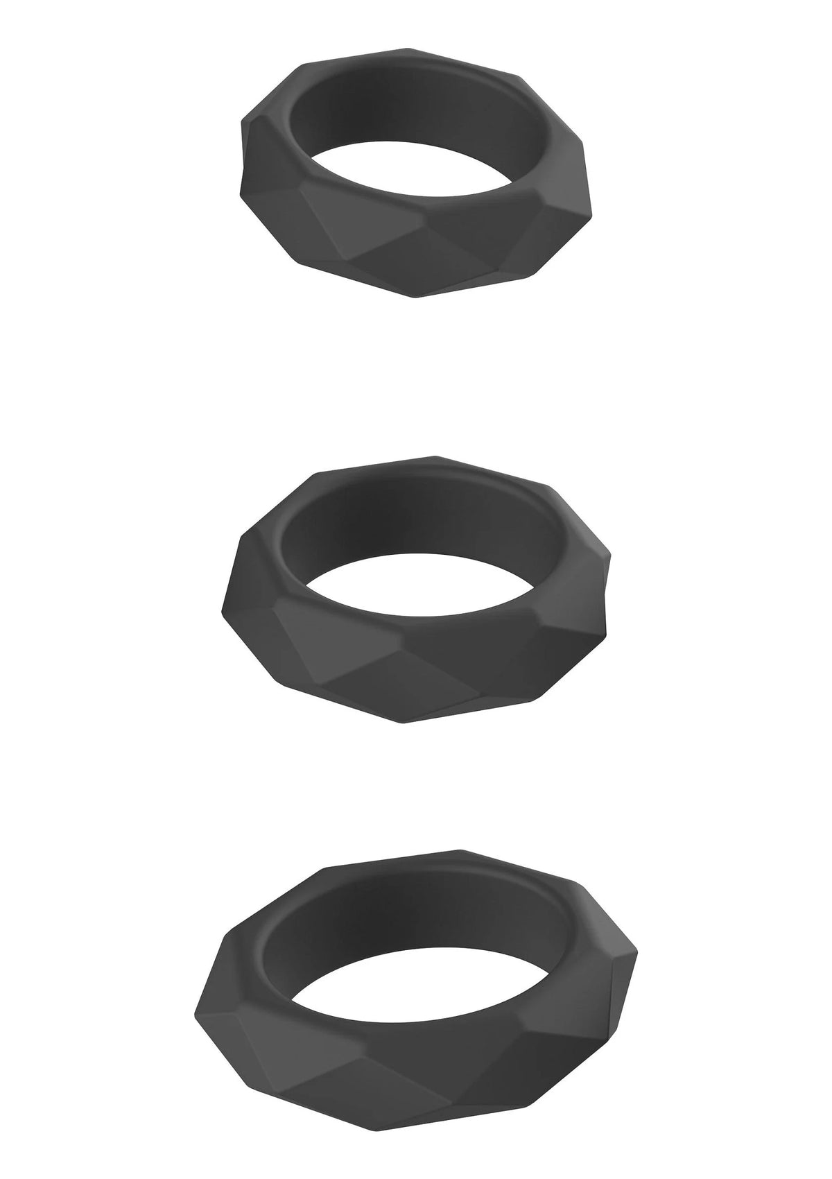 Drie zwarte C-ringen met facetrand, los getoond in verschillende hoeken.