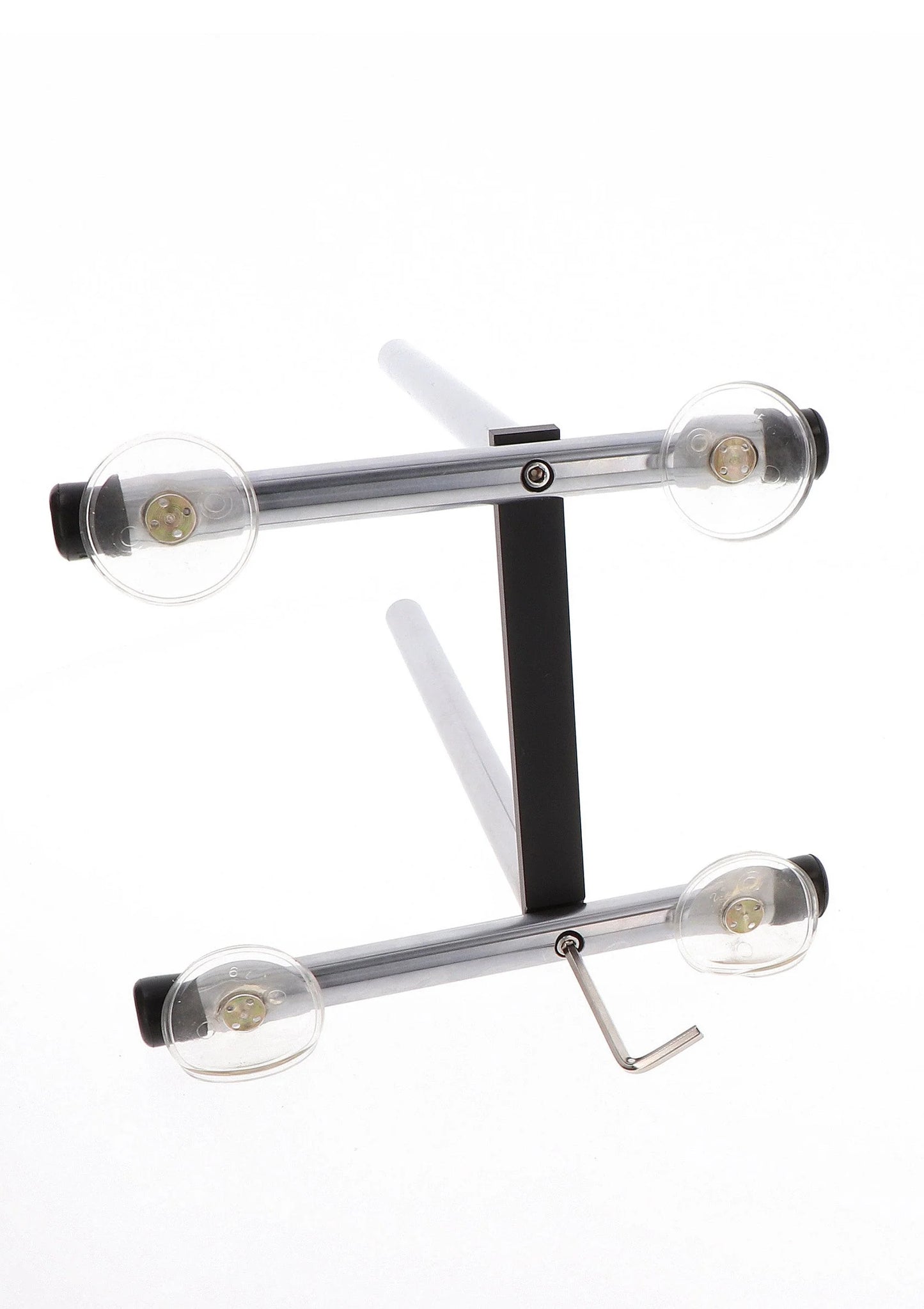 Seks-machine met zwart frame, metalen stangen en zuignappen