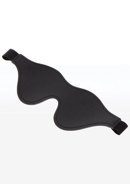 Zwarte leren blinddoek detail, met ooguitsparing en verstelbare banduiteinde