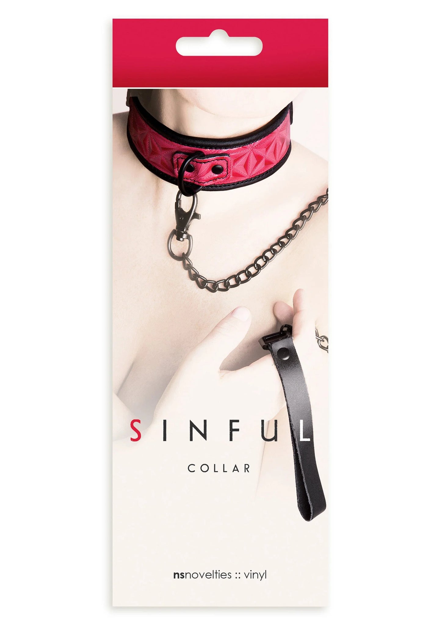 Roze vinyl halsband op kaart, met ketting en gespsluiting.