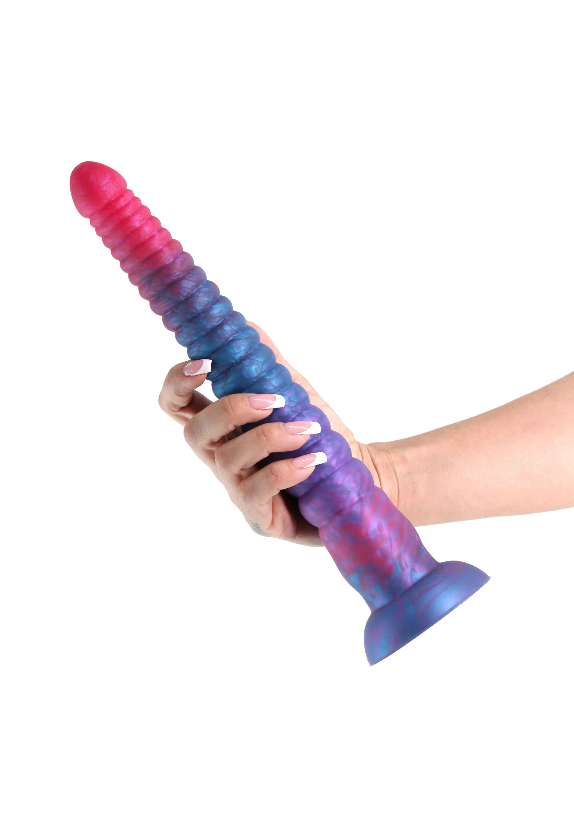 Geribbelde dildo met afgeronde top en brede voet, regenboogkleurige schacht