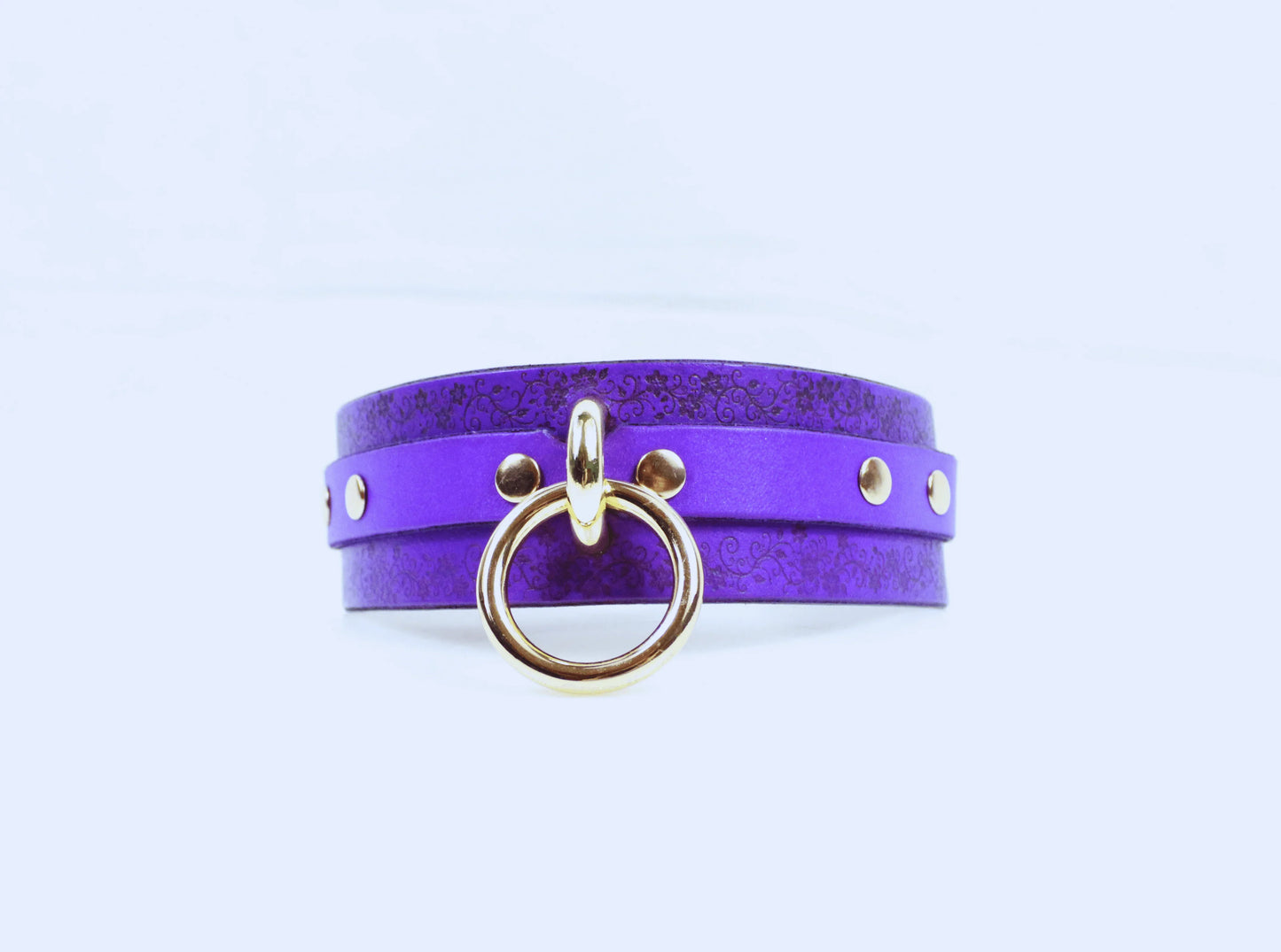 Floral Pattern Submissive Collar – Purple Leather Discreet Day Choker - Happytoys Sexshop: online sex shop for Feeling Happy & Easy 😊 - Discreet geleverd
