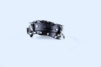 Spiked BDSM Collar – Leather BDSM Choker Gothic Posture Collar - Happytoys Sexshop: online sex shop for Feeling Happy & Easy 😊 - Discreet geleverd