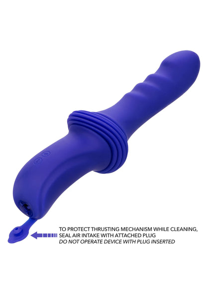 Paarse seksvibrator in zijaanzicht met geribbelde middenring en afgeronde top