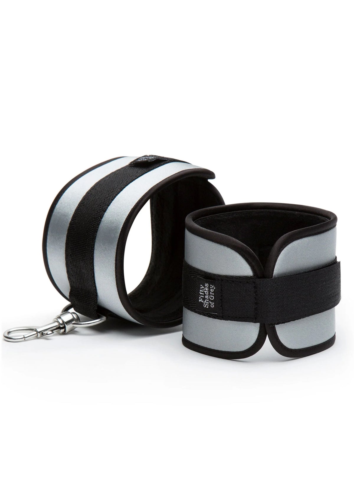 Bestel: Hard Limits Bed Restraint Kit by Fifty Shades of Grey - bij Happytoys: de erotische sex webshop | liever Happy dan Easy ⭐⭐⭐⭐⭐