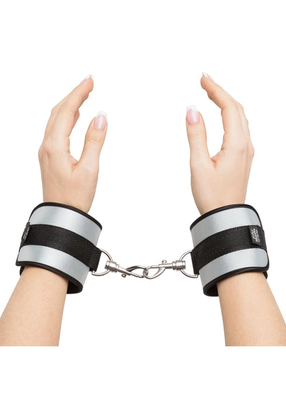 Bestel: Hard Limits Bed Restraint Kit by Fifty Shades of Grey - bij Happytoys: de erotische sex webshop | liever Happy dan Easy ⭐⭐⭐⭐⭐