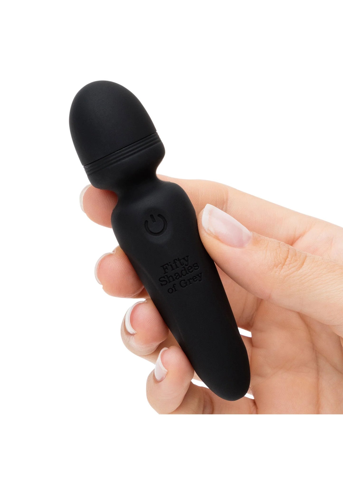Mini wand vibrator matzwart in hand, ronde kop met glad oppervlak en bedieningsknop