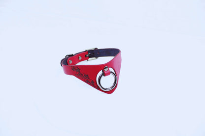 Gothic BDSM Collar with O-Ring – Red Leather Submissive Choker - Happytoys Sexshop: online sex shop for Feeling Happy & Easy 😊 - Discreet geleverd