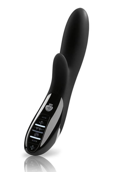 Zwarte dubbelzijdige vibrator met afgeronde uiteinden en bedieningspaneel.