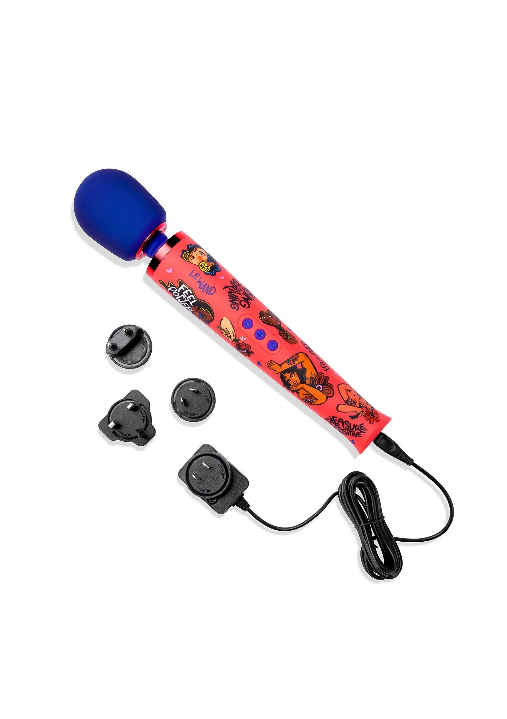 Rode vibrator met blauwe kop met bijpassende zwarte opzetstukken en snoer
