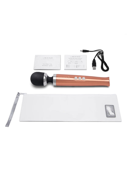 Bestel: Die Cast Rechargeable Vibrating Massager by Le Wand - bij Happytoys: de erotische sex webshop | liever Happy dan Easy ⭐⭐⭐⭐⭐
