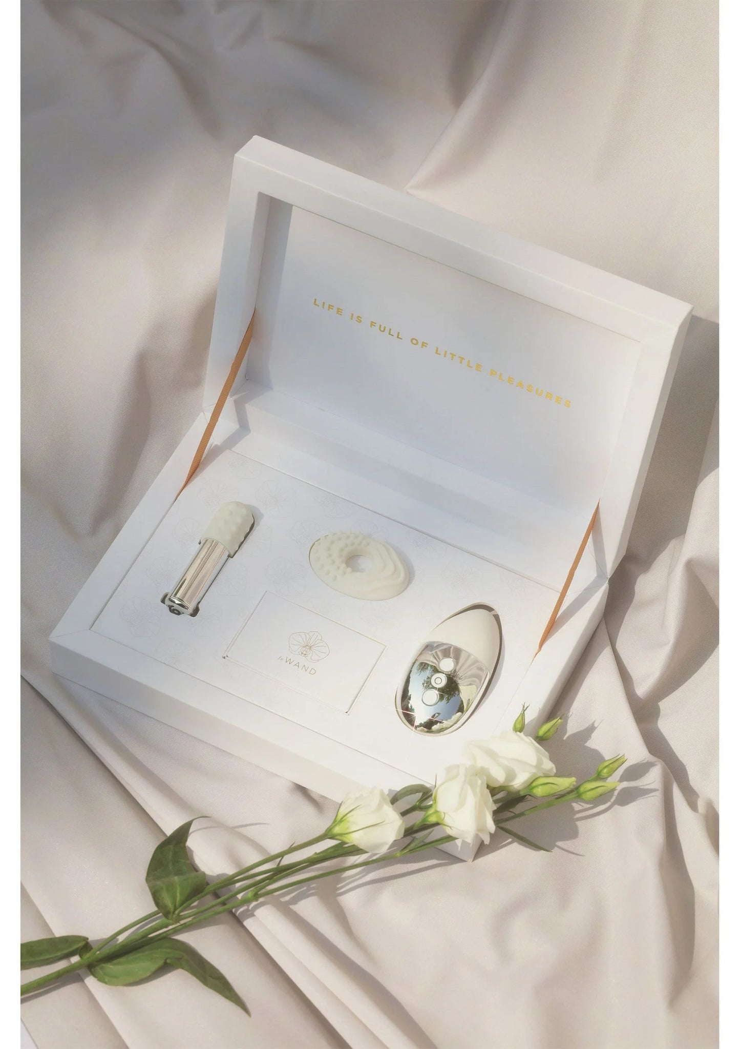 35328_WHITE_025 | bestel discreet online bij Happytoys, de erotische webshop geleid door een vrouw.