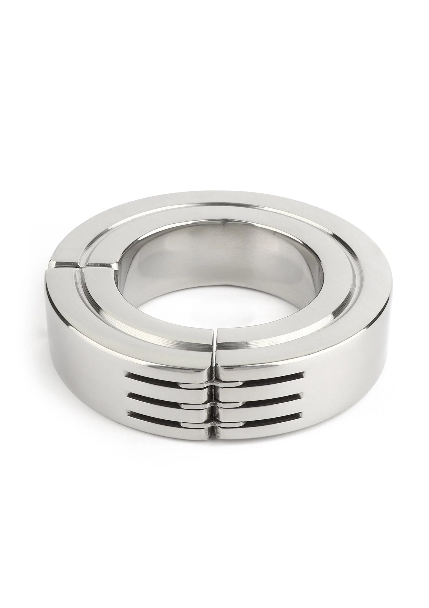 Zilverkleurige cockring met magnetische split en ringvormige openingen