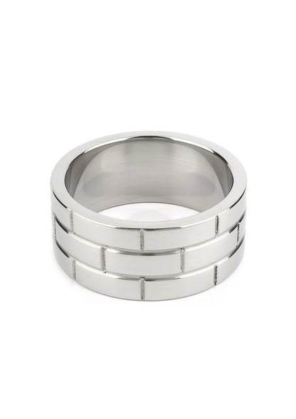 Chroomkleurige ring met smalle groeven en reflecterende afwerking
