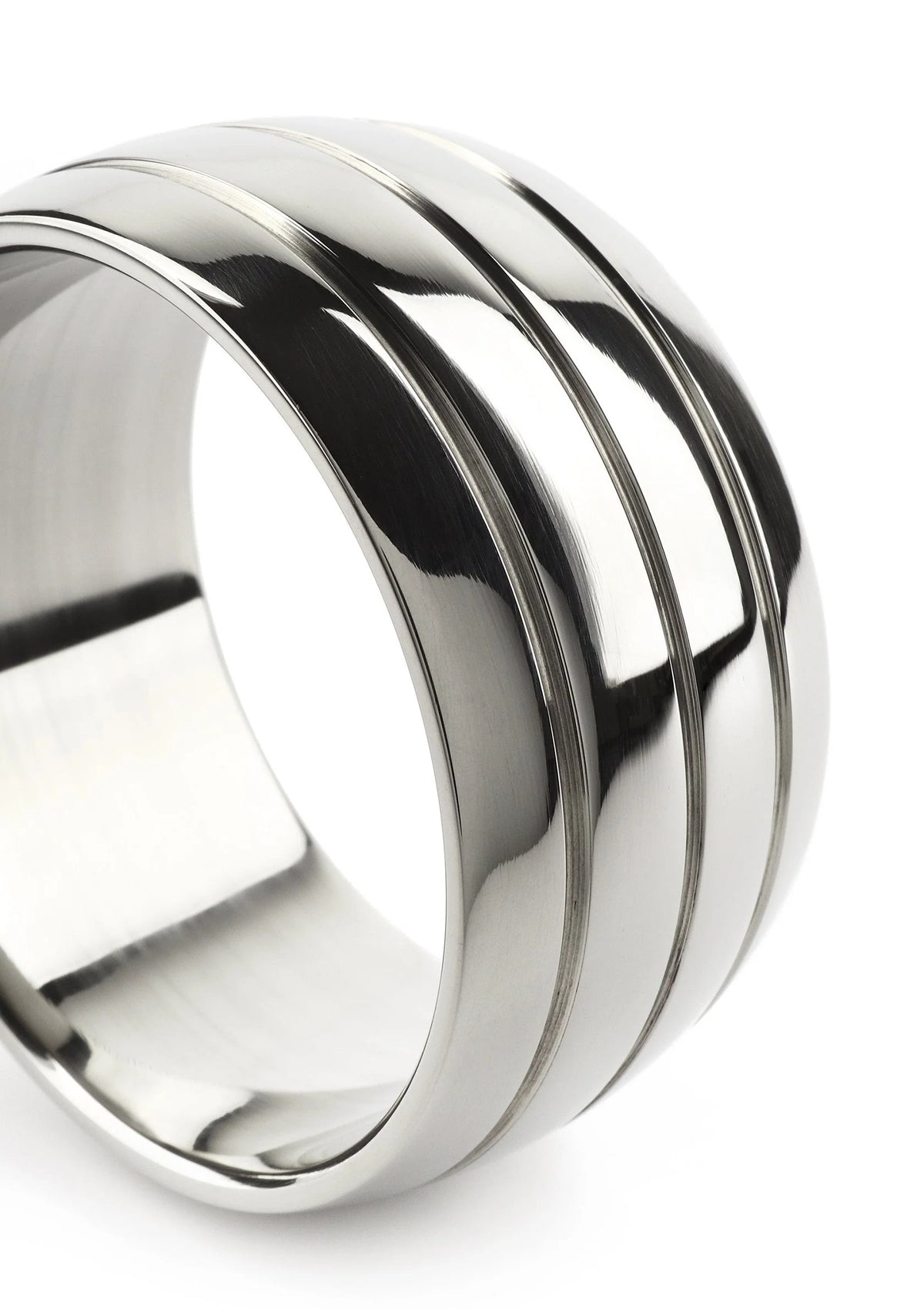 Close-up ovale barrel C-ring 55mm van Mr. Steel met glanzende ringen en 3 groeven