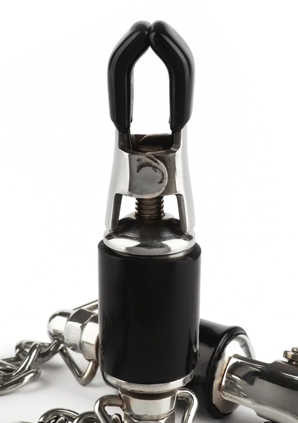 Bestel: Barrel Tit Clamps With Chain by Mr. Steel - bij Happytoys: de erotische sex webshop | liever Happy dan Easy ⭐⭐⭐⭐⭐