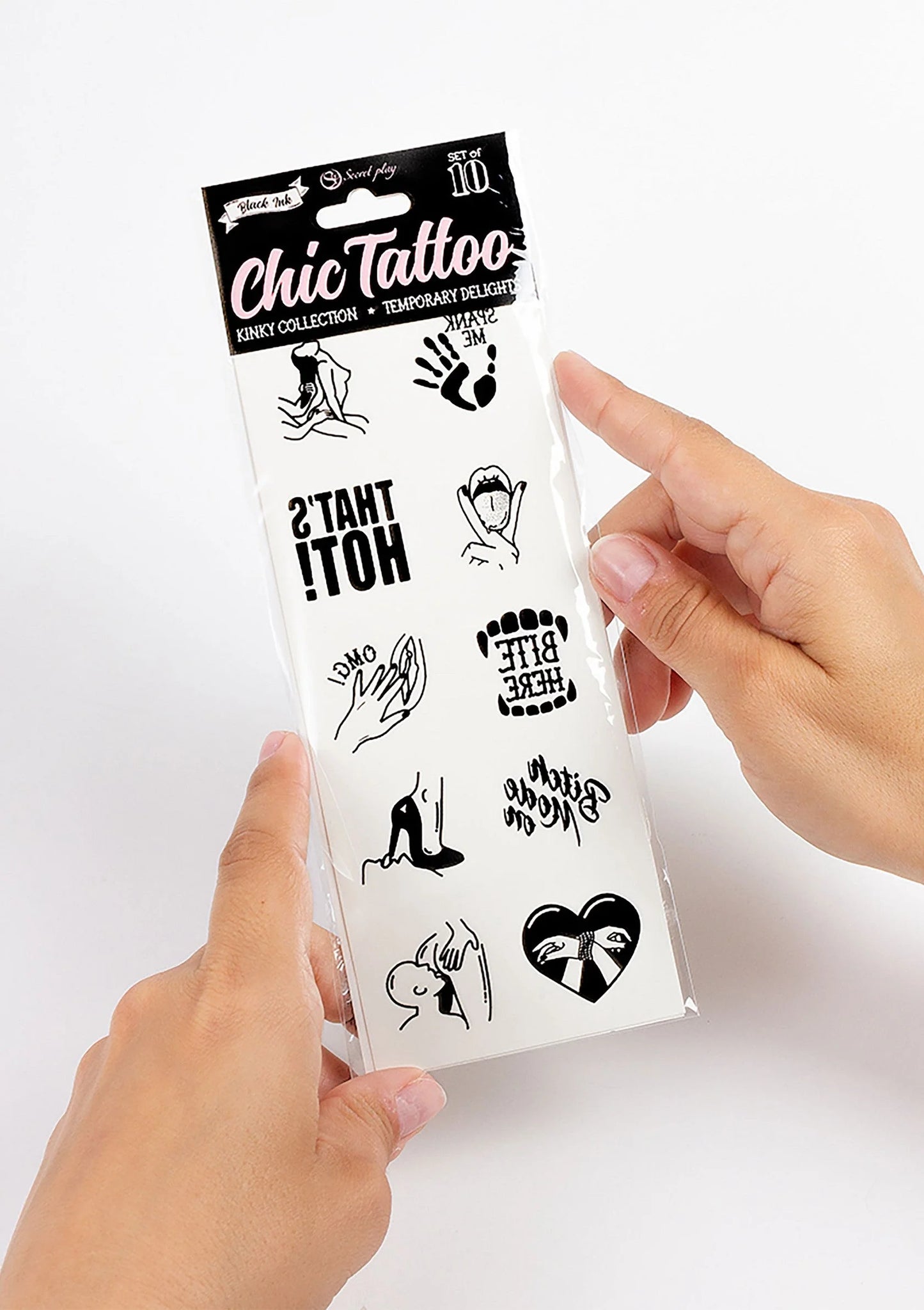 Beste vandaag nog: Kinky Chic Temporary Tattoo by Secret Play - bij Happytoys Sexshop: online sex shop for Feeling Happy & Easy 😊 - Default Title - 44327 - BLACK