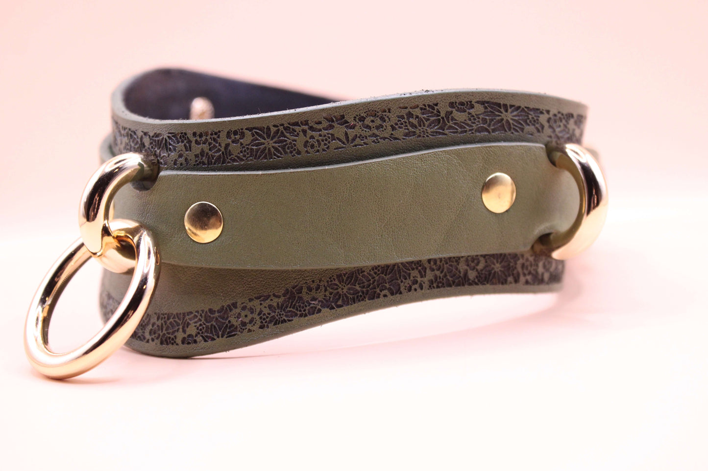 Submissive Necklace Avocado Green Leather Choker | Discreet Day Collar