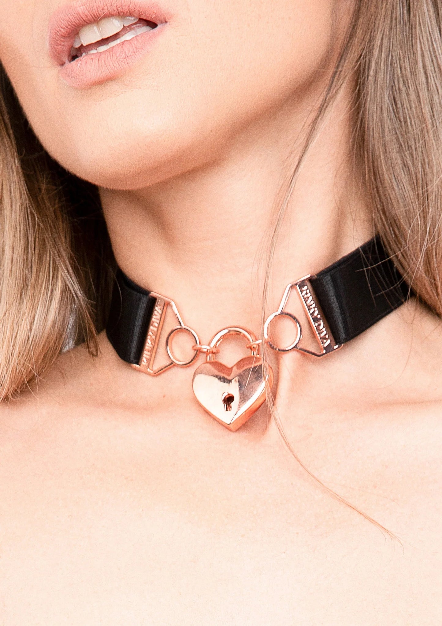 Diva Necklace Plus Heart by Kinky Diva