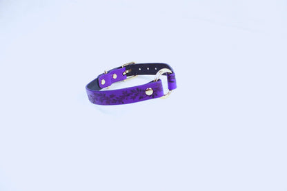 Leaf Pattern Submissive Day Collar – Purple Leather Discreet Jewelry - Happytoys Sexshop: online sex shop for Feeling Happy & Easy 😊 - Discreet geleverd